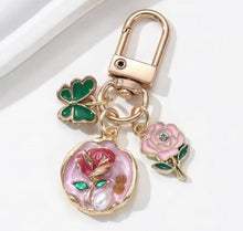 Load image into Gallery viewer, Handmade 3D Baroque Style Keychain