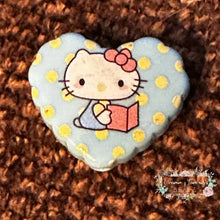Load image into Gallery viewer, Kitty Acrylic Hearts - Assorted Colors Available - 1 Count Acrylic Heart Beads