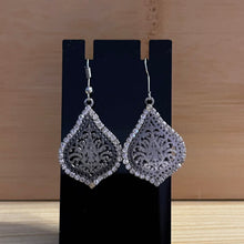 Load image into Gallery viewer, Silver Teardrop Earrings
