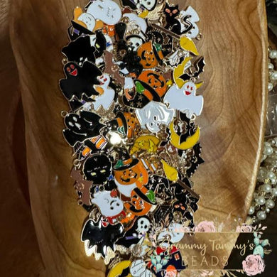 10 Piece Random Enamel Halloween Mix Charms