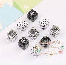 Load image into Gallery viewer, 14Mm Random Black &amp; White Aurora Square Acrylic Beads - 4 Count 14Mm
