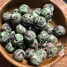 Load image into Gallery viewer, 15Mm Camo - Green Silicone Bead Round Beads
