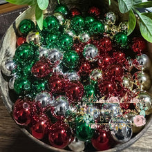 Load image into Gallery viewer, 16Mm Christmas Ball Shaped Beads - 8 Count
