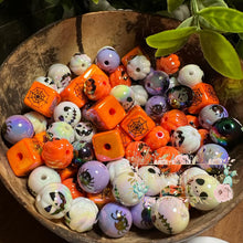 Load image into Gallery viewer, 16Mm Halloween Beads - 6 Count
