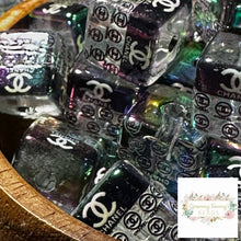 Load image into Gallery viewer, 16mm Square Clear CiCi Beads - 5 Count 16mm Acrylic Beads
