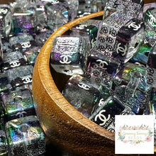Load image into Gallery viewer, 16mm Square Clear CiCi Beads - 5 Count 16mm Acrylic Beads
