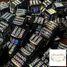 Load image into Gallery viewer, 16mm Square Iredecent CiCi Beads - 5 Count 16mm Acrylic Beads

