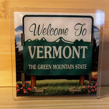 Load image into Gallery viewer, Made in Vermont - Acrylic Pen/Pencil Holder
