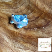 Load image into Gallery viewer, 27*30Mm Airplane Shaped Aurora Effect Acrylic Bead - 1 Count Assorted Colors Grey Beads

