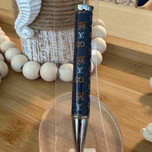 Load image into Gallery viewer, Beadable Pen -  GiGi, Love and Bear
