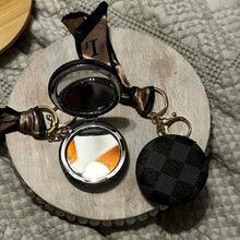 Load image into Gallery viewer, PU Leather Double-Sided Fashion Vintage Pattern Mirror Keychain
