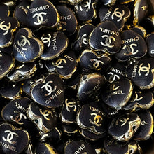 Load image into Gallery viewer, CiCi Black &amp; Gold Acrylic Heart Beads - 5 Count
