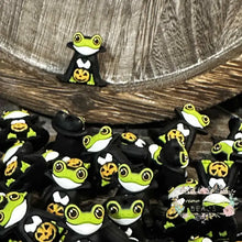 Load image into Gallery viewer, 3D Halloween Frog Silicone Focal Bead Silicone Focal Bead
