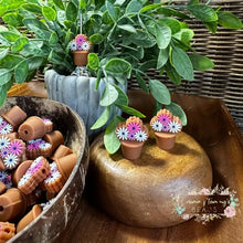 Load image into Gallery viewer, 3D Silicone Focal Bead - Flower Pot Pink &amp; White 1 Count Beads
