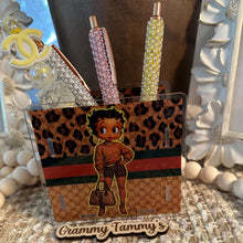 Load image into Gallery viewer, GiGi Betty -  ACRYLIC PEN/PENCIL/MAKE UP BRUSHES HOLDER
