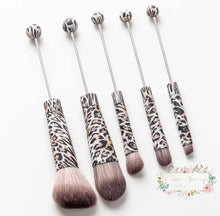 Load image into Gallery viewer, 5pcs Beadable Makeup Cosmetic Brushes Leopard Beadable Make Up Brushes
