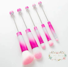 Load image into Gallery viewer, 5pcs Beadable Makeup Cosmetic Brushes Pink &amp; White Beadable Make Up Brushes
