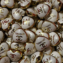 Load image into Gallery viewer, CiCi Heart Acrylic Bead - White &amp; Gold - 5 Count
