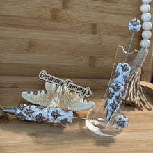 Load image into Gallery viewer, Football Crystal Pen - Saints
