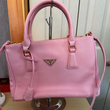 Load image into Gallery viewer, Pink Pr@d@ Bag - New
