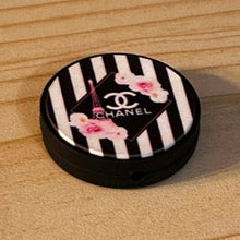 Load image into Gallery viewer, SILICONE FOCAL BEAD - Cici Paris Round
