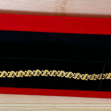Load image into Gallery viewer, Heart Chain Bracelet Womens Small 7-1/4"
