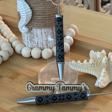 Load image into Gallery viewer, LoVe Beadable Pen - Black &amp; White
