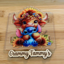 Load image into Gallery viewer, Highland Cow with SMAN -  ACRYLIC PEN/PENCIL HOLDER

