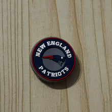 Load image into Gallery viewer, Patriots Round Silicone Focal Bead
