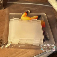 Load image into Gallery viewer, Acrylic Pen/Pencil/Brush Holder - Piki Pen holder
