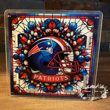 Load image into Gallery viewer, Acrylic pen/pencil/brush holder - Patriots Pen holder
