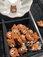 Load image into Gallery viewer, Focal - Brown Bear Silicone Bead
