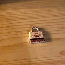 Load image into Gallery viewer, Co@ch Tan &amp; Brown Purse Silicone Focal Beads
