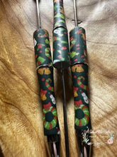Load image into Gallery viewer, Christmas Theme Beadable Pen - Green Designs
