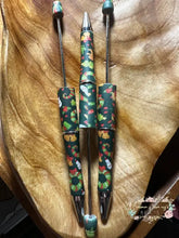 Load image into Gallery viewer, Christmas Theme Beadable Pen - Green Designs
