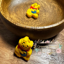 Load image into Gallery viewer, Chubby Honey Bear Silicone Focal Bead
