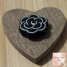 Load image into Gallery viewer, CiCI Black Flower Silicone Focal Bead Silicone Focal Bead
