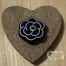 Load image into Gallery viewer, CiCI Black Flower Silicone Focal Bead Silicone Focal Bead
