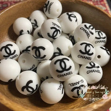 Load image into Gallery viewer, Cici Black &amp; White 15Mm Round Focal Beads
