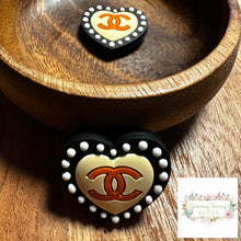 Load image into Gallery viewer, Cici Black With Tan &amp; Dots Heart Silicone Focal Bead Beads
