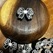 Load image into Gallery viewer, Cici Bow - Black Silicone Focal Bead
