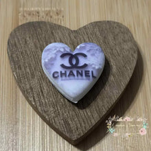 Load image into Gallery viewer, CiCi Heart with Purple &amp; White Flowers Silicone Focal Bead Silicone Focal Bead
