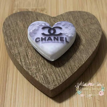 Load image into Gallery viewer, CiCi Heart with Purple &amp; White Flowers Silicone Focal Bead Silicone Focal Bead
