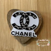 Load image into Gallery viewer, CiCi Leopard Glitter Flatback Flatback
