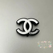 Load image into Gallery viewer, CiCi Black &amp; White Letters Silicone Focal Beads Silicone Focal Bead
