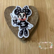 Load image into Gallery viewer, CiCi Mouse Drinking Hot Chocolate - Pearly White Flatback Flatback

