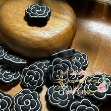 Load image into Gallery viewer, Cici New Black Flower Silicone Focal Bead
