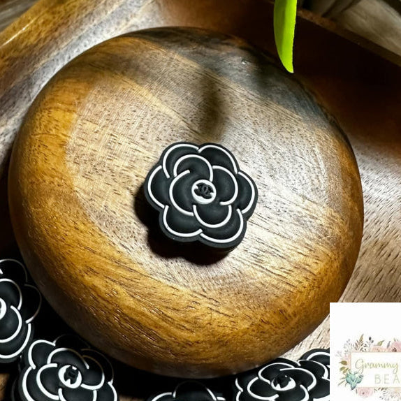 Cici New Black Flower Silicone Focal Bead