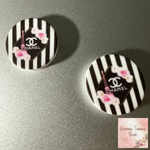 Load image into Gallery viewer, CiCi Paris Stripes Round Silicone Focal Bead Silicone Round Focal Bead
