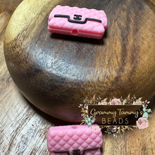 Load image into Gallery viewer, Cici Pink &amp; Black Purse Silicone Focal Bead Beads
